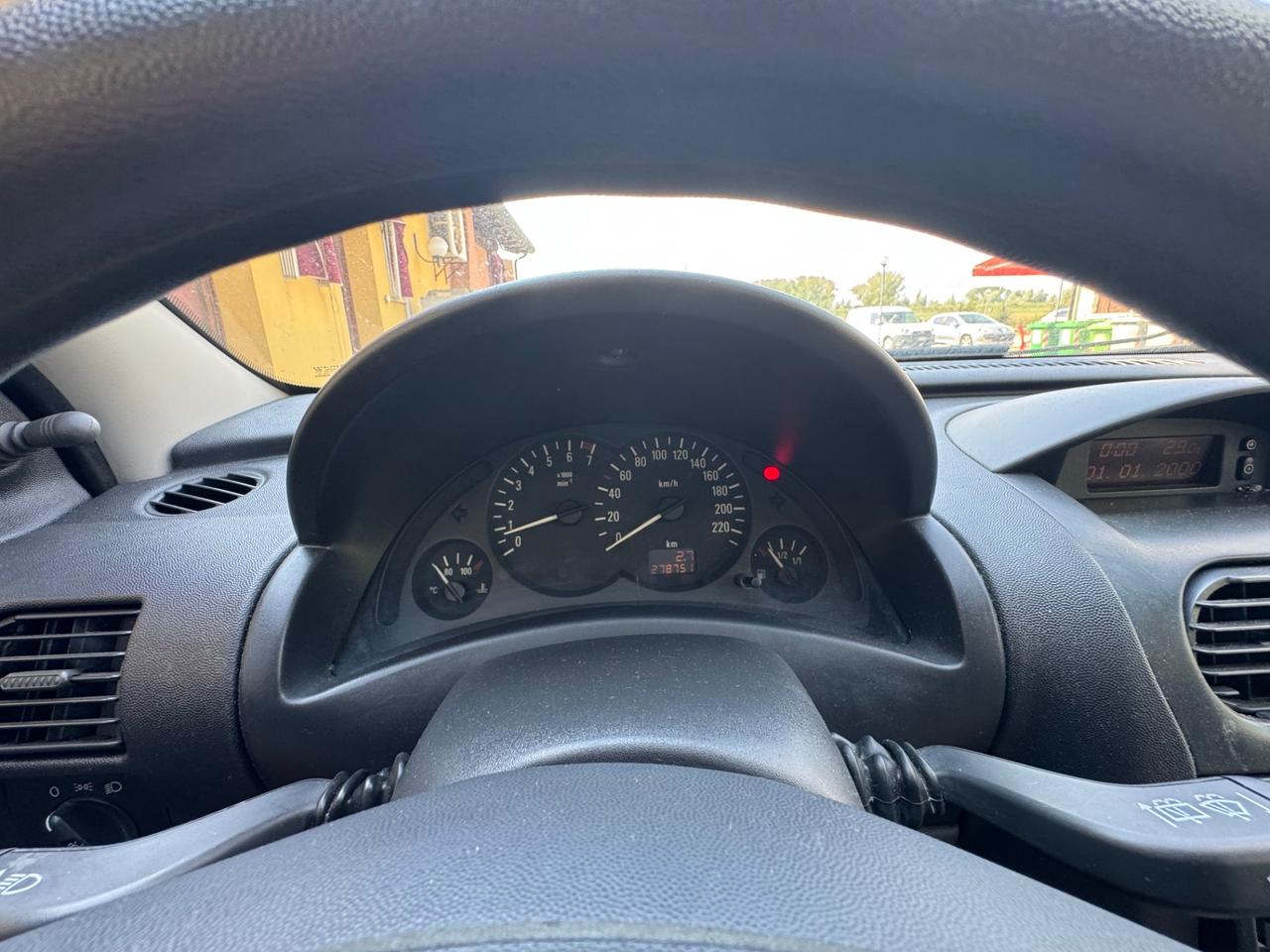 Opel Corsa 1.2i 16V cat 3 porte Comfort