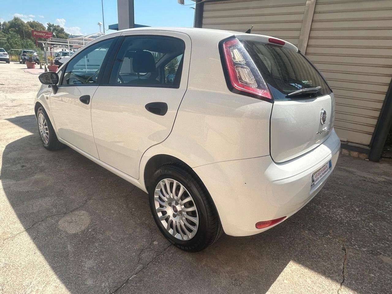 Fiat Punto 1.3 MJT 75 CV 2013 ok neopatentati