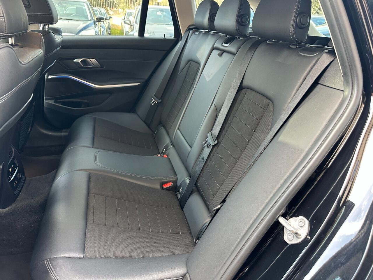Bmw 320 320d Touring Luxury 2020 60milaKM