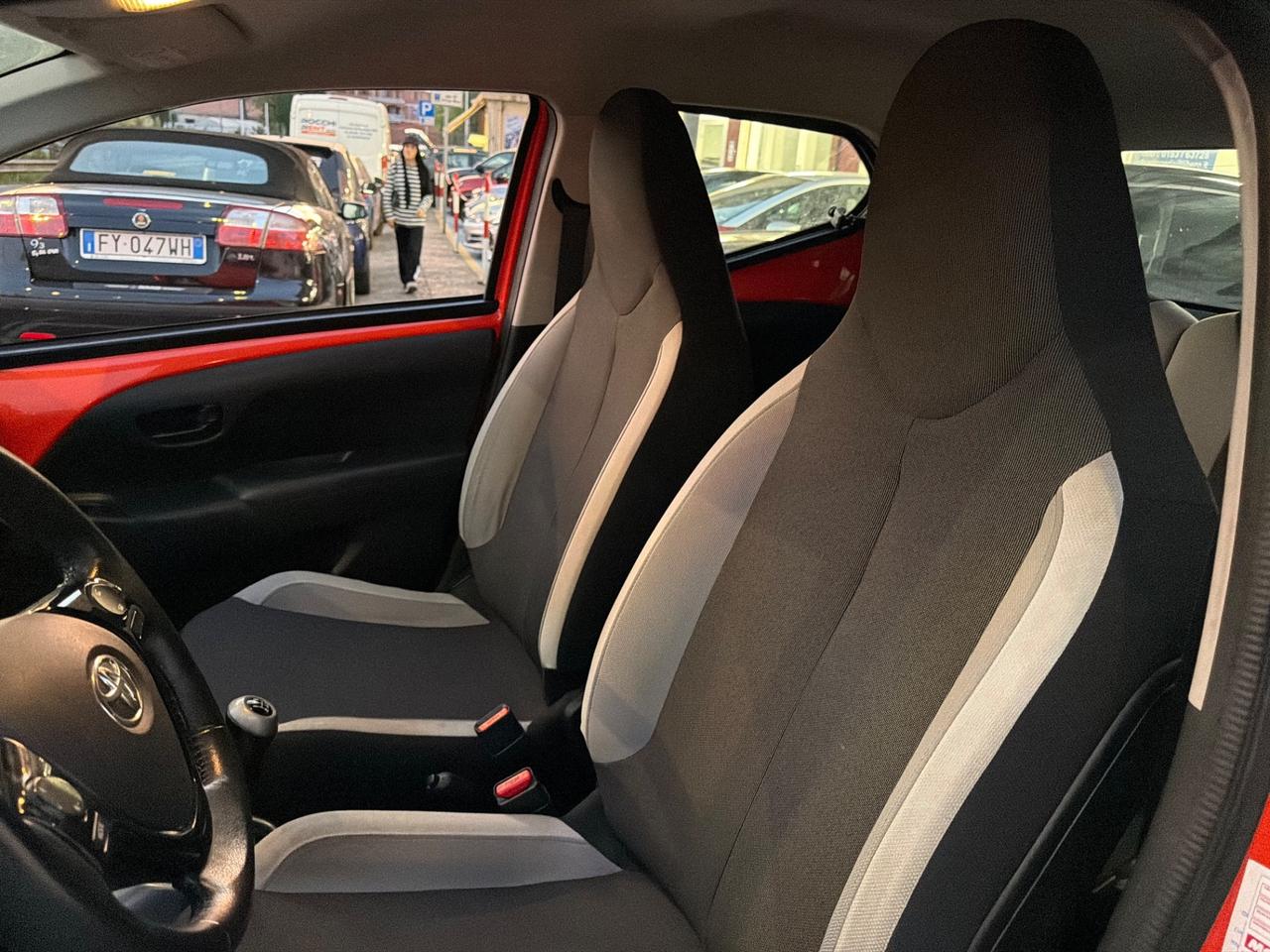 Toyota Aygo 1.0 VVT-i 69 CV 5 porte x-wave