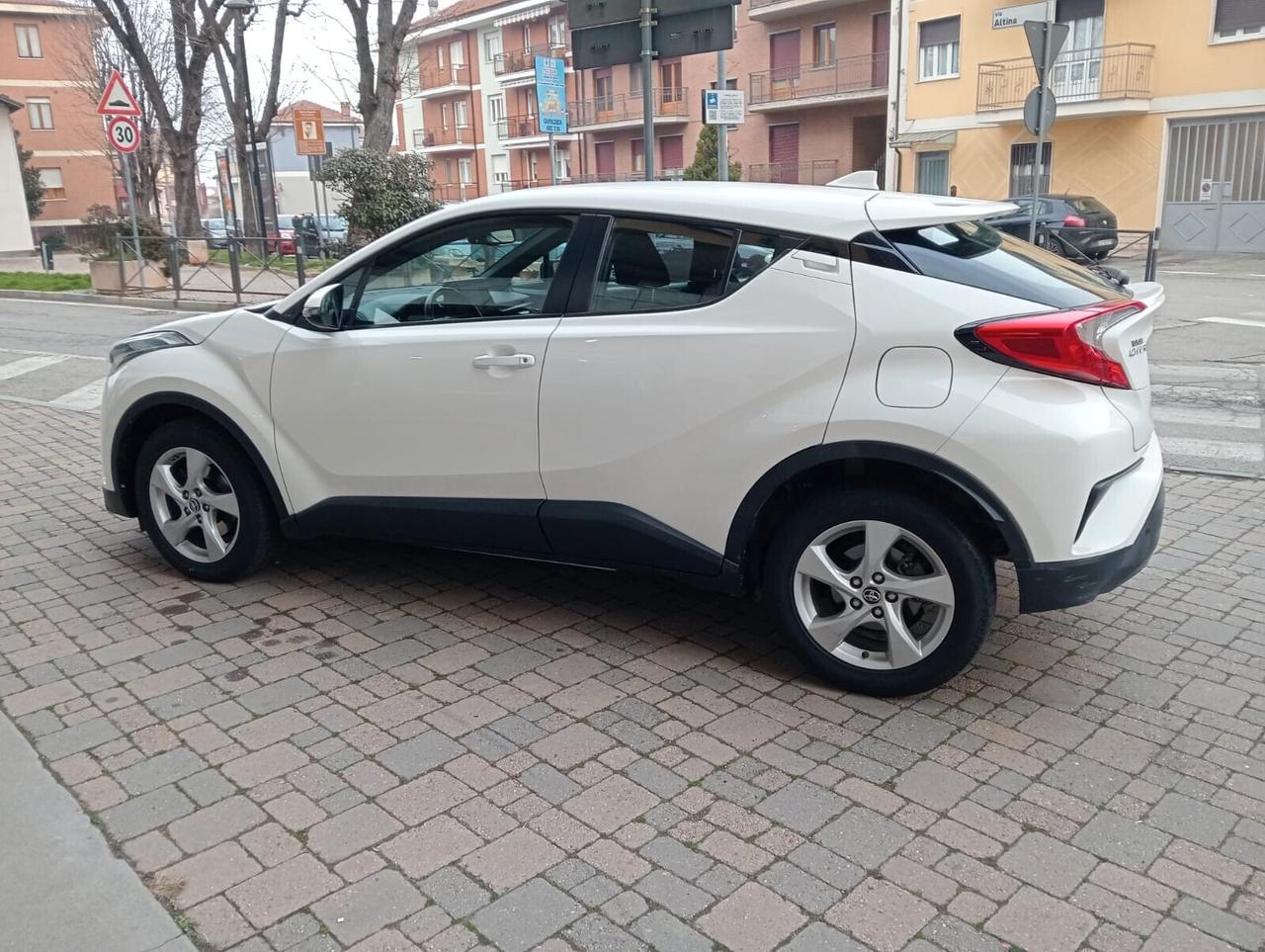 Toyota C-HR 1.2 Turbo