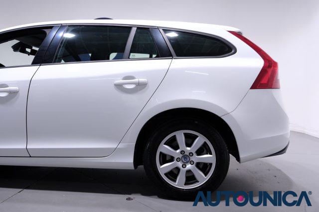 VOLVO V60 D2 1.6 D MOMENTUM NEOPATENTATI