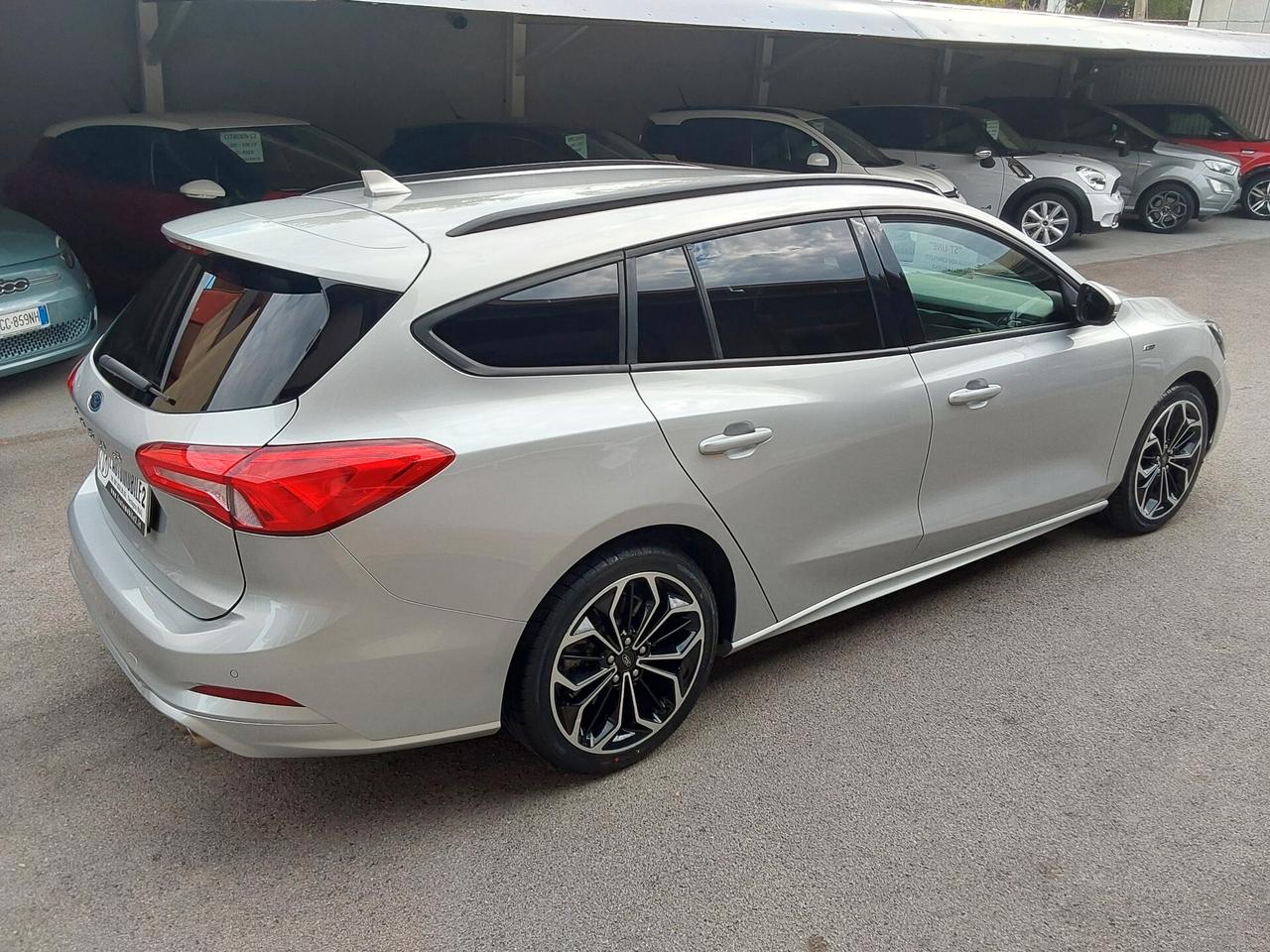 Ford Focus 1.5 120 CV SW ST-Line Super Accessoriata Cambio Manuale.