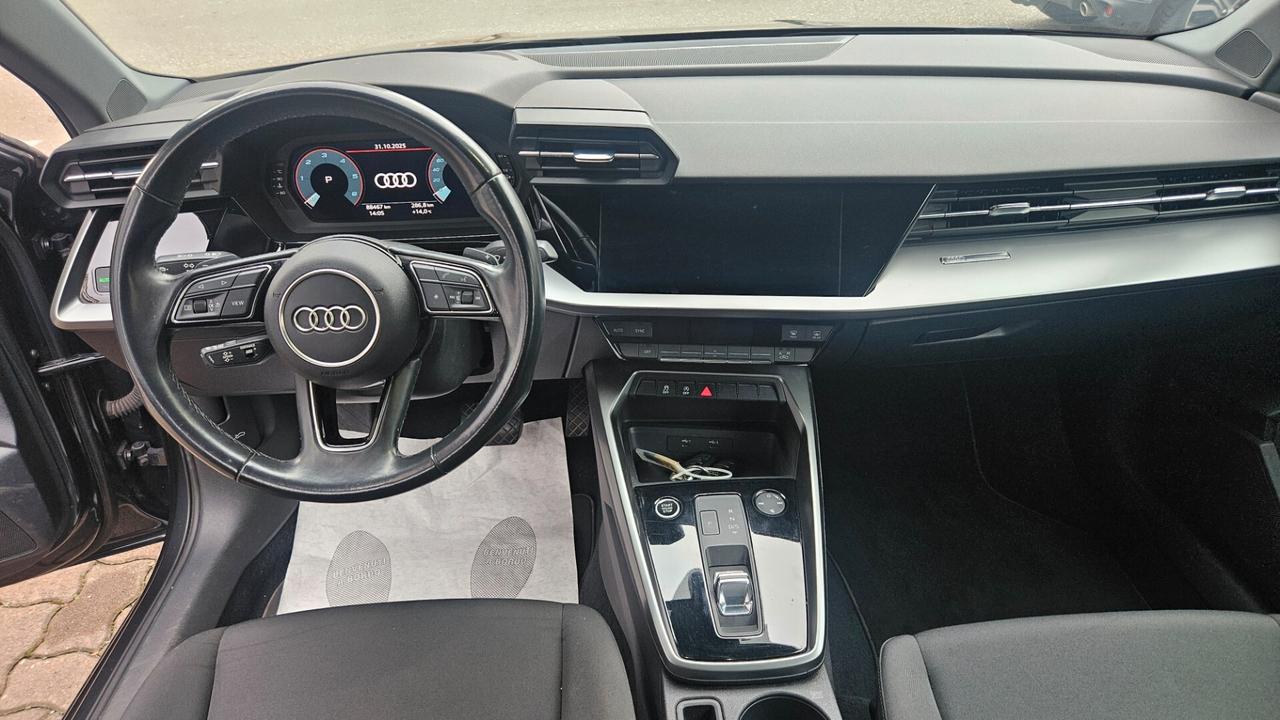 Audi A3 Sportback 2.0 tdi s-tronic NAVY-VIRTUAL-LED