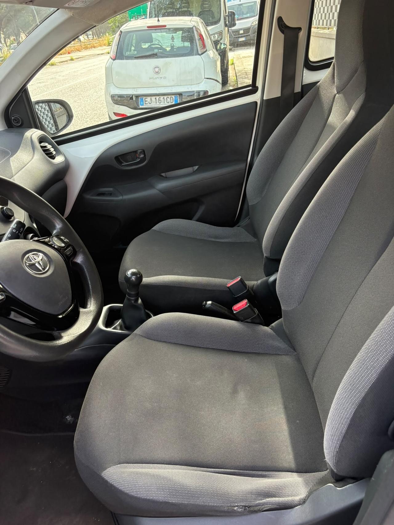 Toyota aygo 1.0 benzina