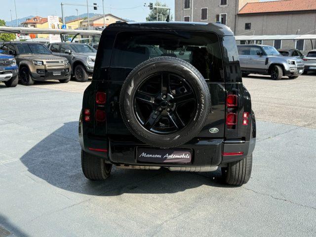LAND ROVER Defender 110 3.0D I6 200 CV AWD Auto SE TOTAL BLACK IVA ESP