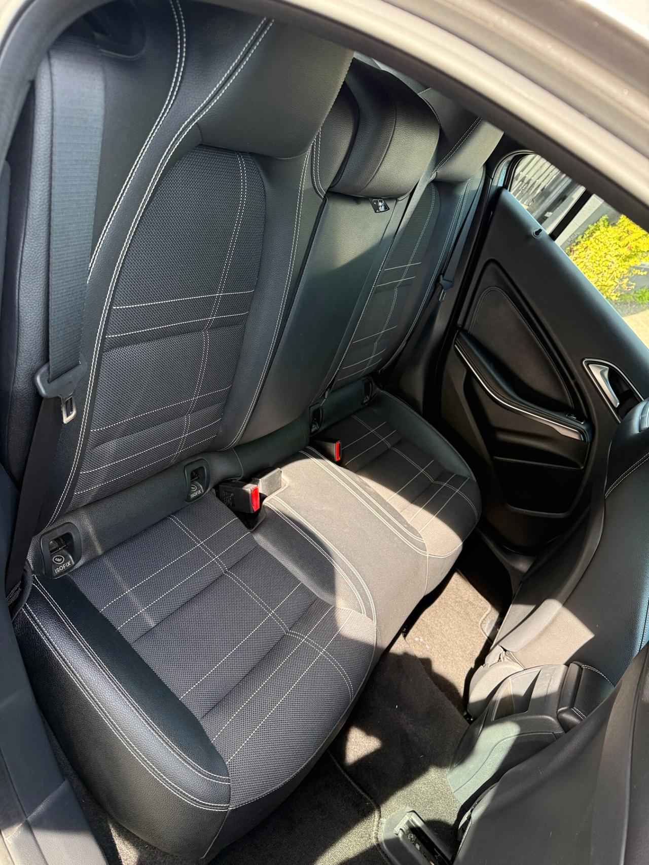 Mercedes-benz A 180 A 180 d Premium