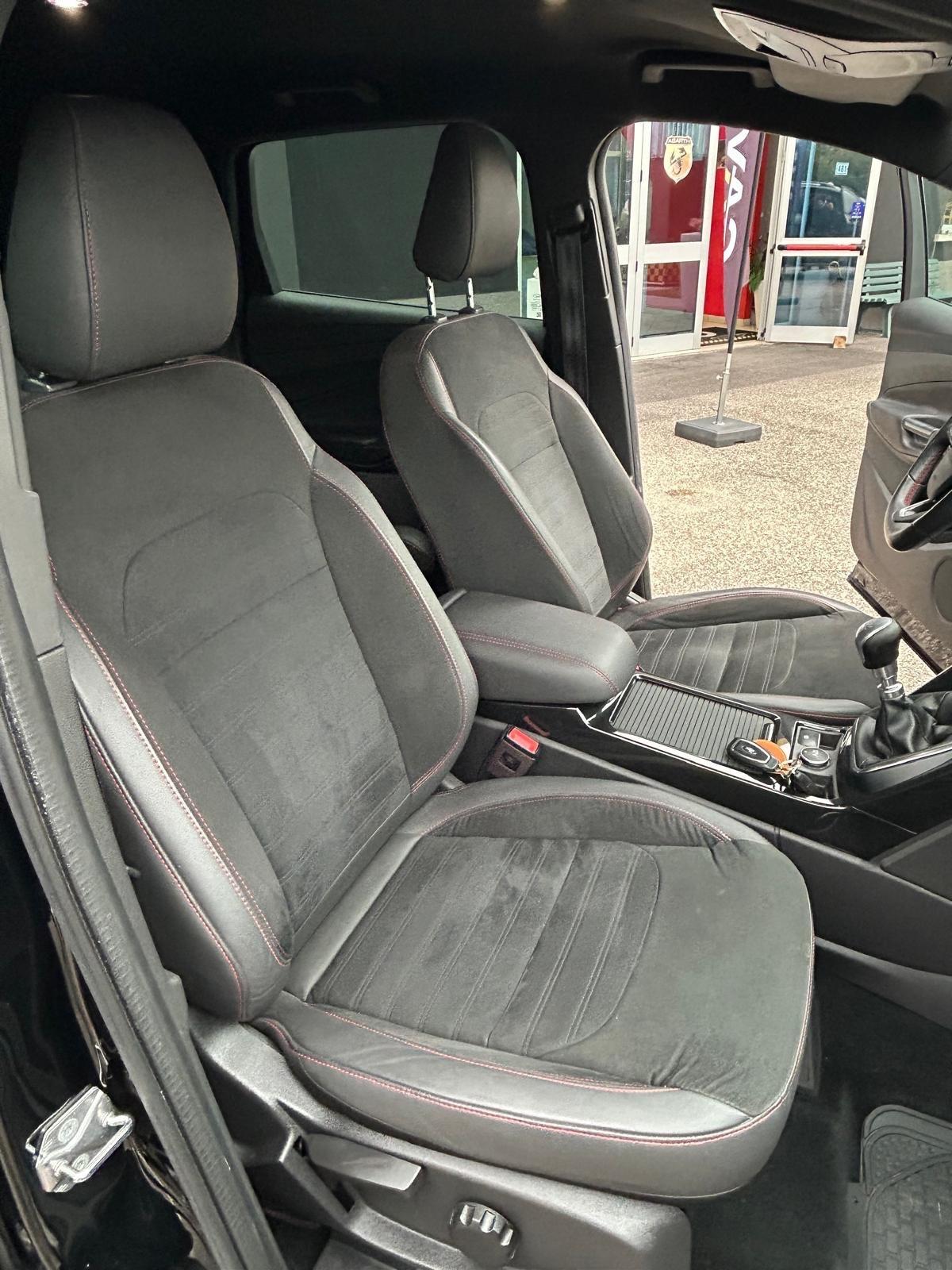 Ford Kuga 1.5 EcoBoost 120 CV S&S 2WD ST-Line