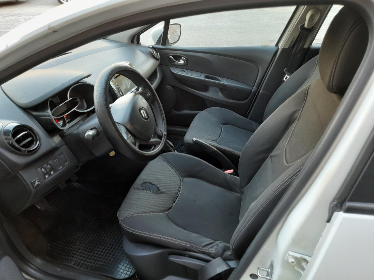 Renault Clio 1.2 75CV GPL 5 porte