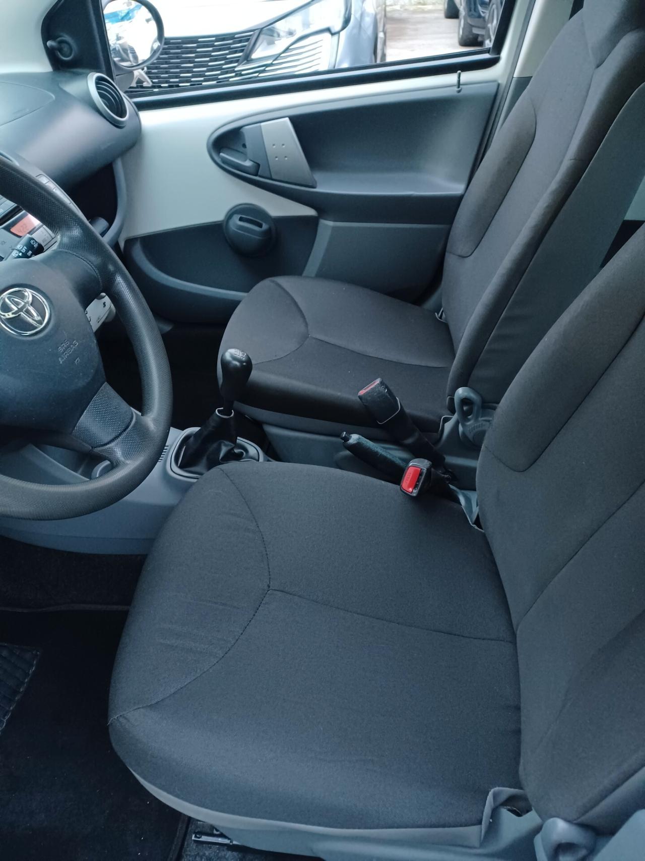 Toyota Aygo 1.0 5 porte Connect UNICO PROPRIETARIO
