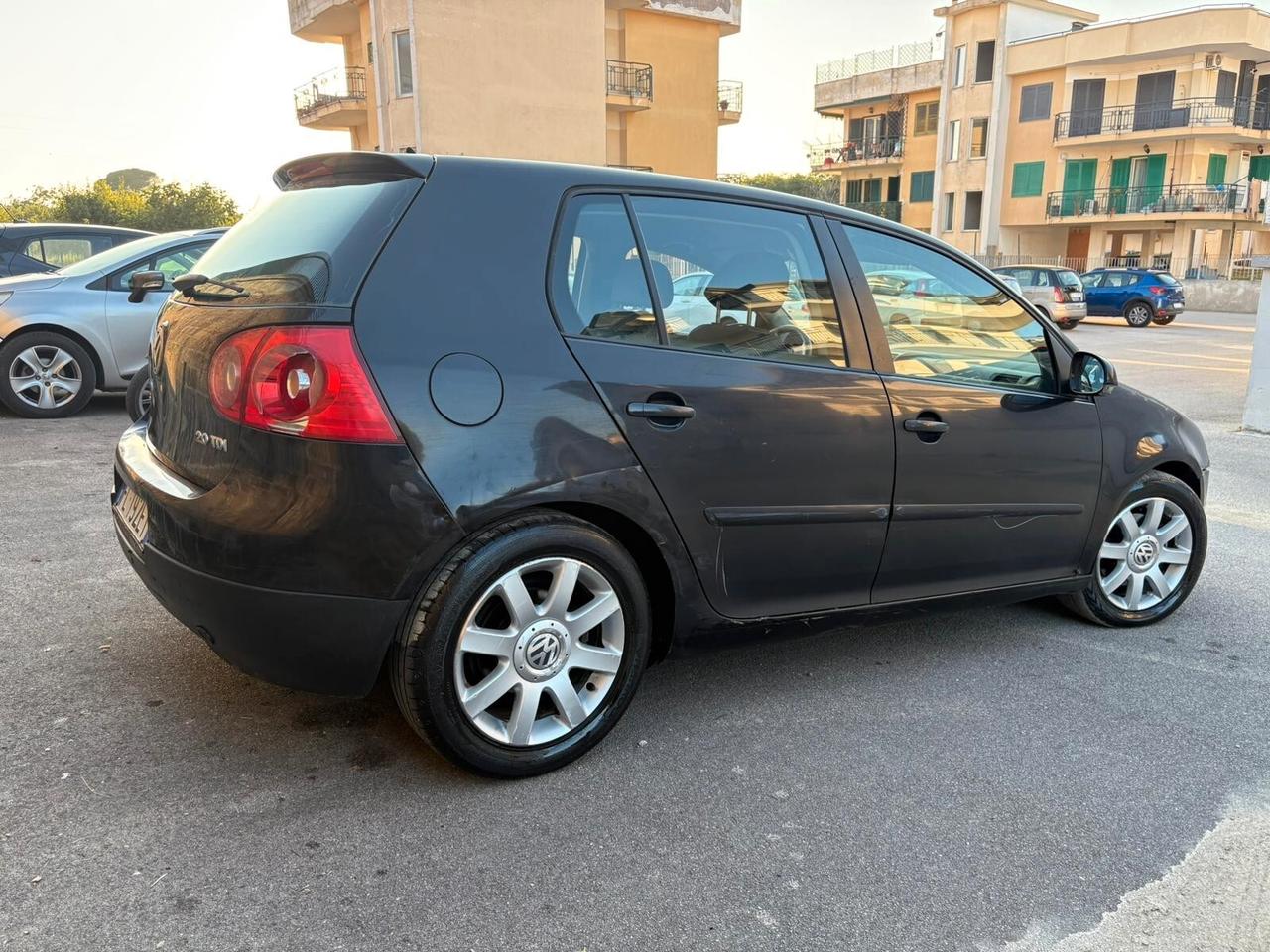 Volkswagen Golf 2.0 16V TDI 5p. Sportline