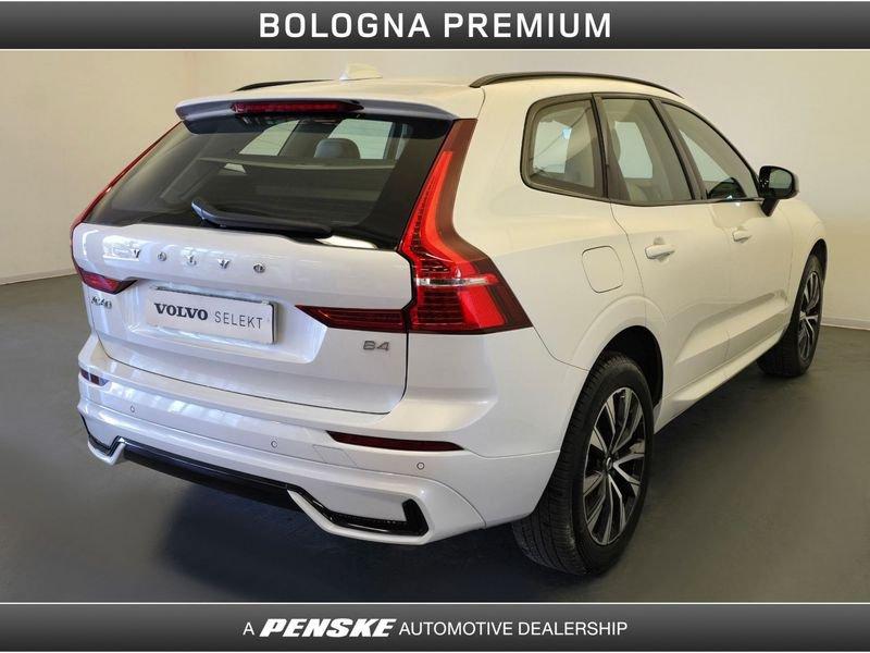 Volvo XC60 B4 (d) automatico Plus Dark