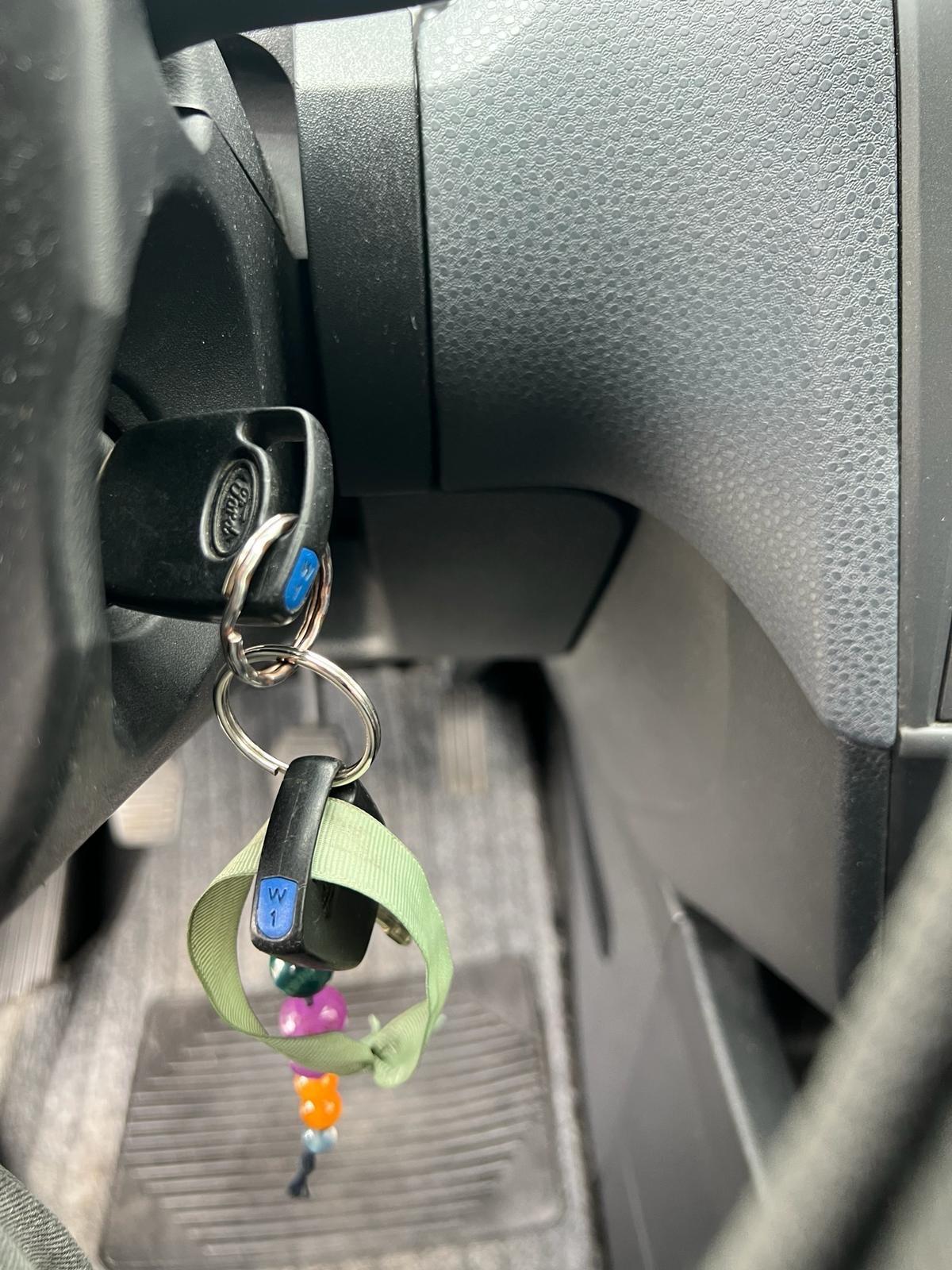 Ford Fiesta 1.2 16V 5p. Ghia x Neopatentati