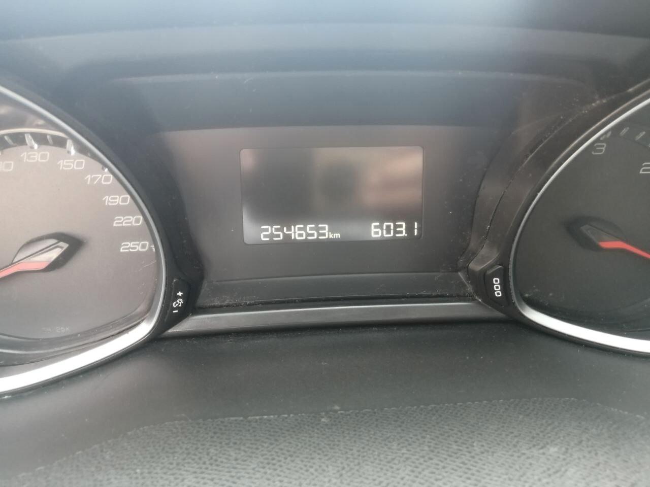 Peugeot 308 BlueHDi 130 S&S SW Business