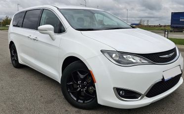Chrysler Pacifica Turing Limited