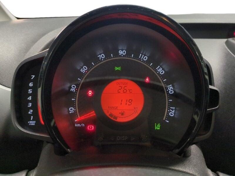 Toyota Aygo 1.0 VVT-i x-play