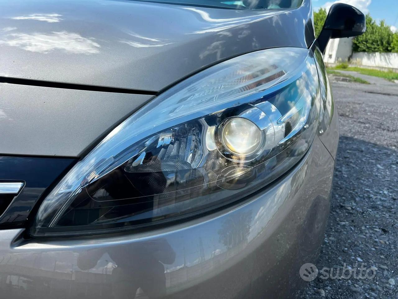 RENAULT SCENIC CAMBIO AUTOMATICO 12 MESI GARANZIA