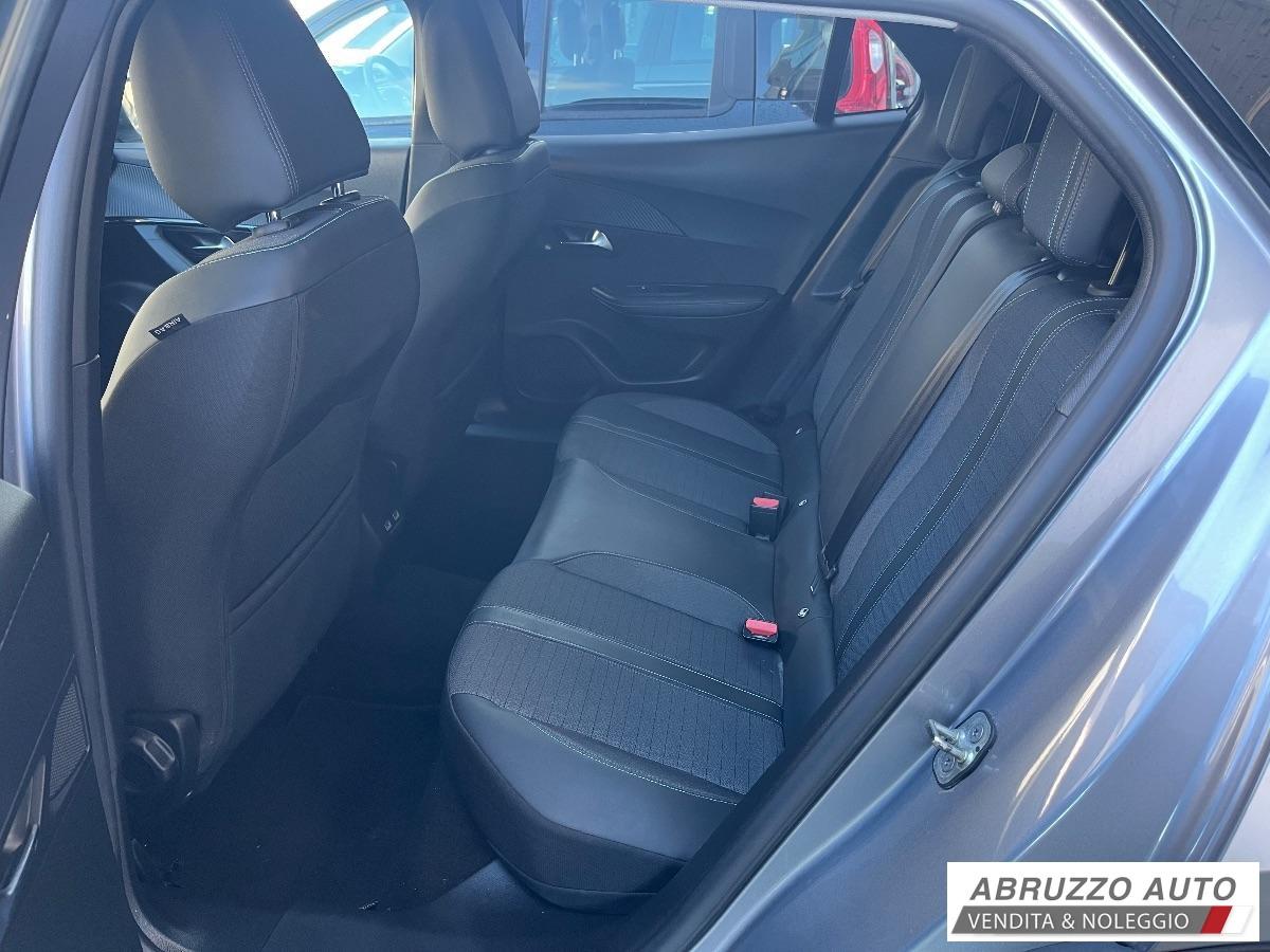 PEUGEOT 2008 PureTech 130 Allure 57.000 KM