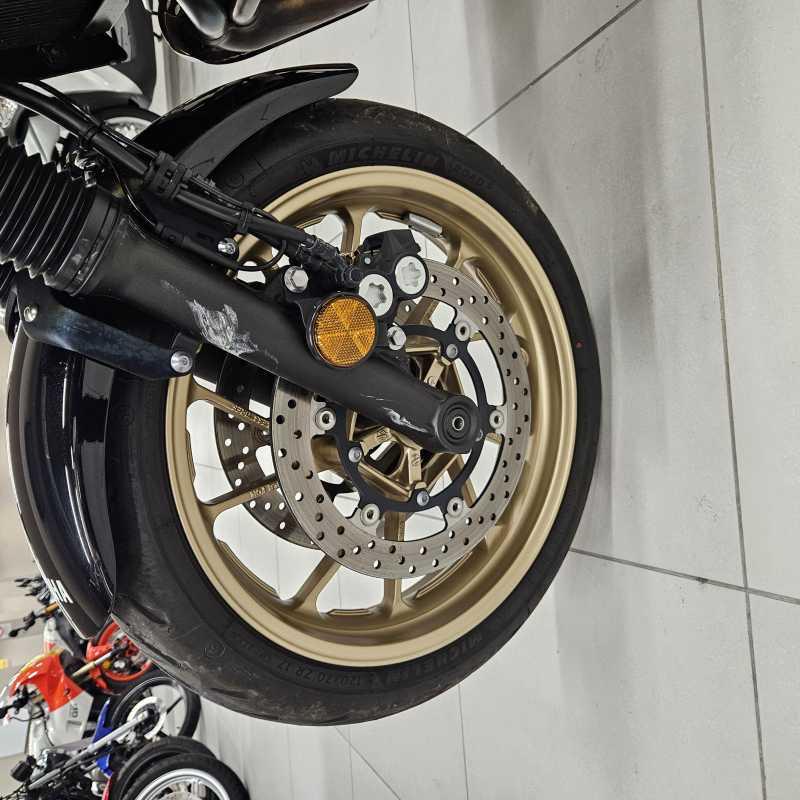 Yamaha XSR 700 - 2023