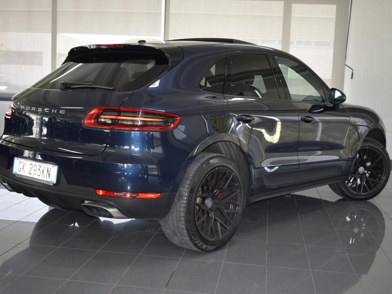 Porsche Macan 2.0 benzina 250CV