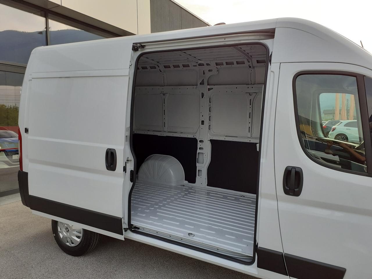 Peugeot Boxer BlueHdi 140cv L2H2 33 PRONTA CONSEGNA