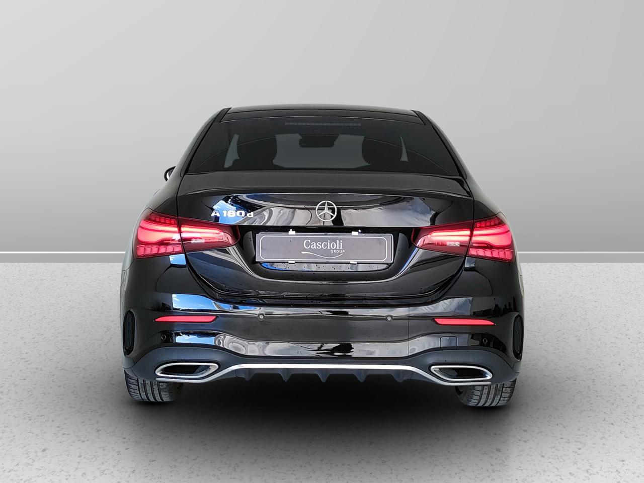 Mercedes-Benz Classe A - V177 2023 - A 180 d AMG Line Advanced Plus auto