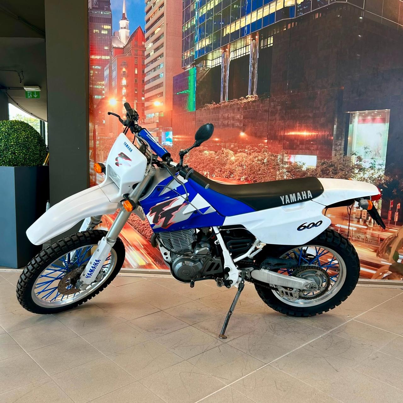 Yamaha TT 600