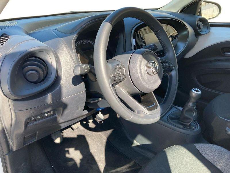 Toyota Aygo X 1.0B (72 CV) Active