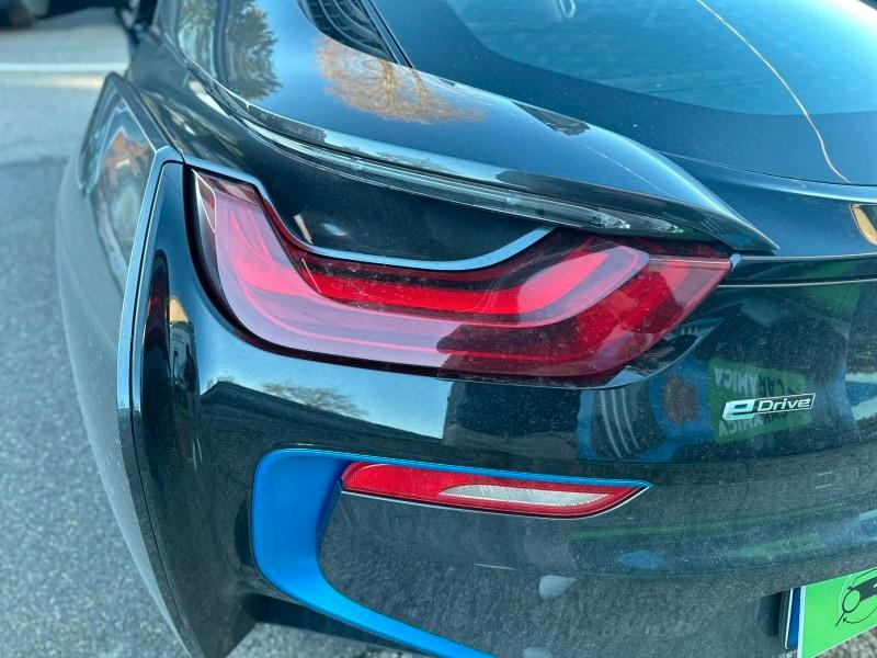 BMW i8 (I12/15) i8