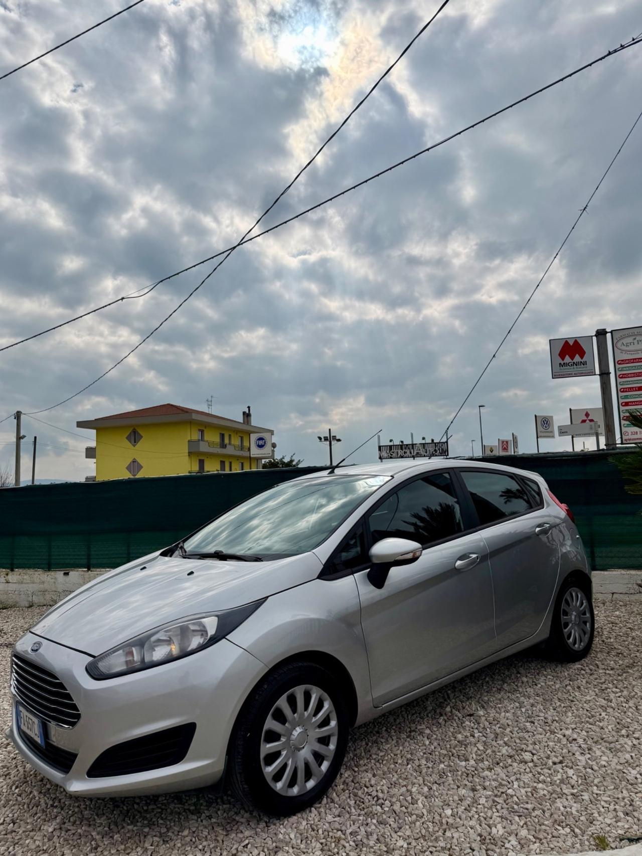Ford Fiesta 1.5 TDCi 75CV 5 porte