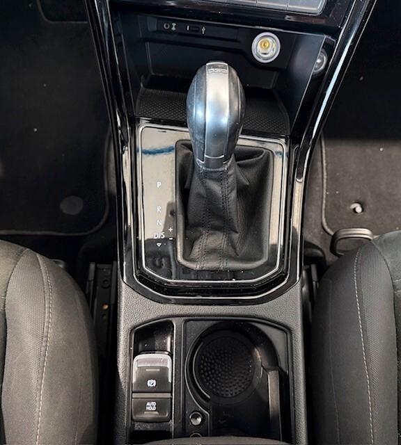 Volkswagen Touran 2.0 TDI 150 CV SCR DSG Executive BlueMotion Tech. 7 POSTI