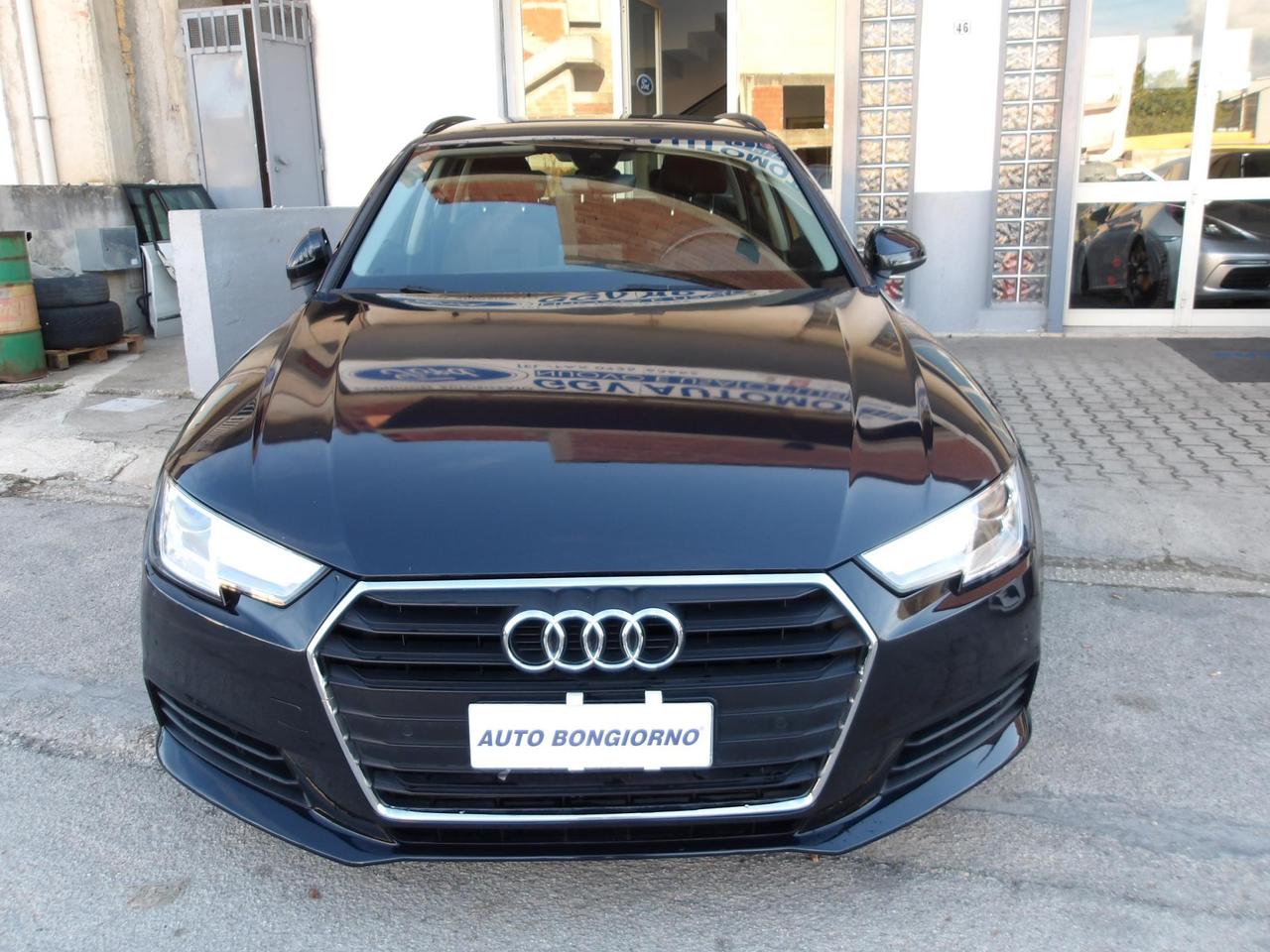 Audi A4 Avant 35 2.0 tdi Design 150cv s-tronic