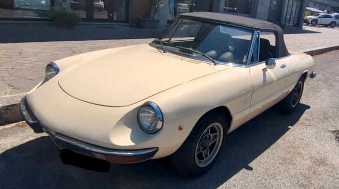 Alfa Romeo Spider 2000