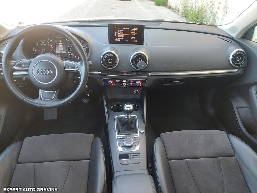 AUDI A3 SEDAN **TETTO APRIBILE**