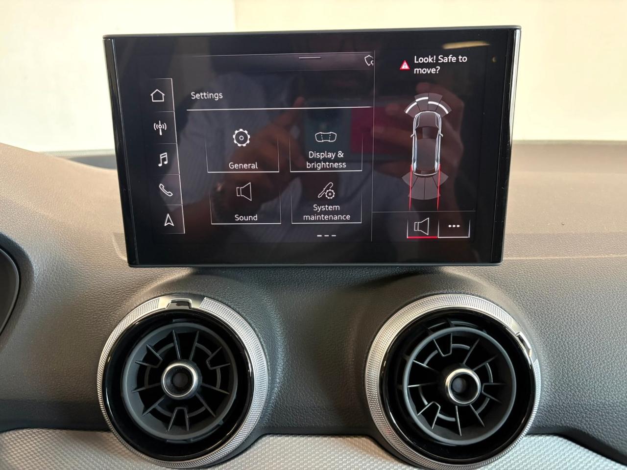Audi Q2 35 1.5 tfsi S line edition s-tronic