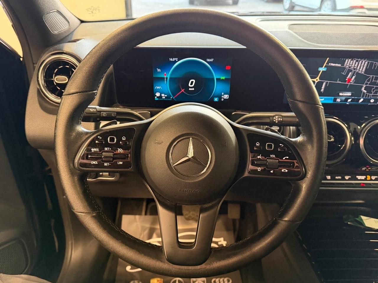 MERCEDES-BENZ GLB 180D SPORT 2.0 116CV PELLE NAVI CAM ANNO 2022