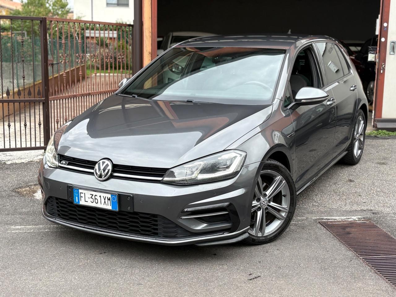 Volkswagen Golf 1.6 TDI 115 CV R-LINE