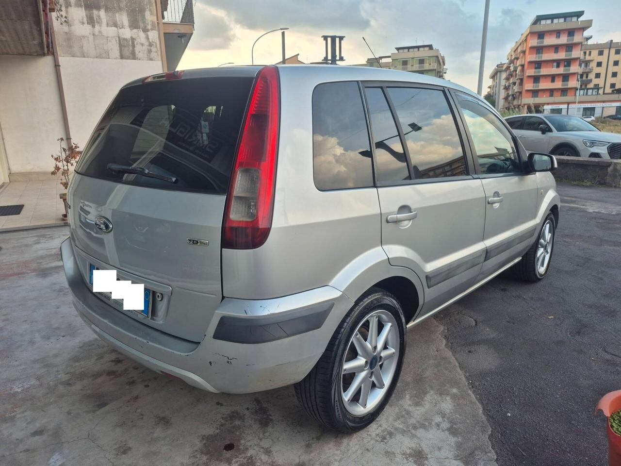 Ford Fusion 1.4 TDCi 5p. Collection