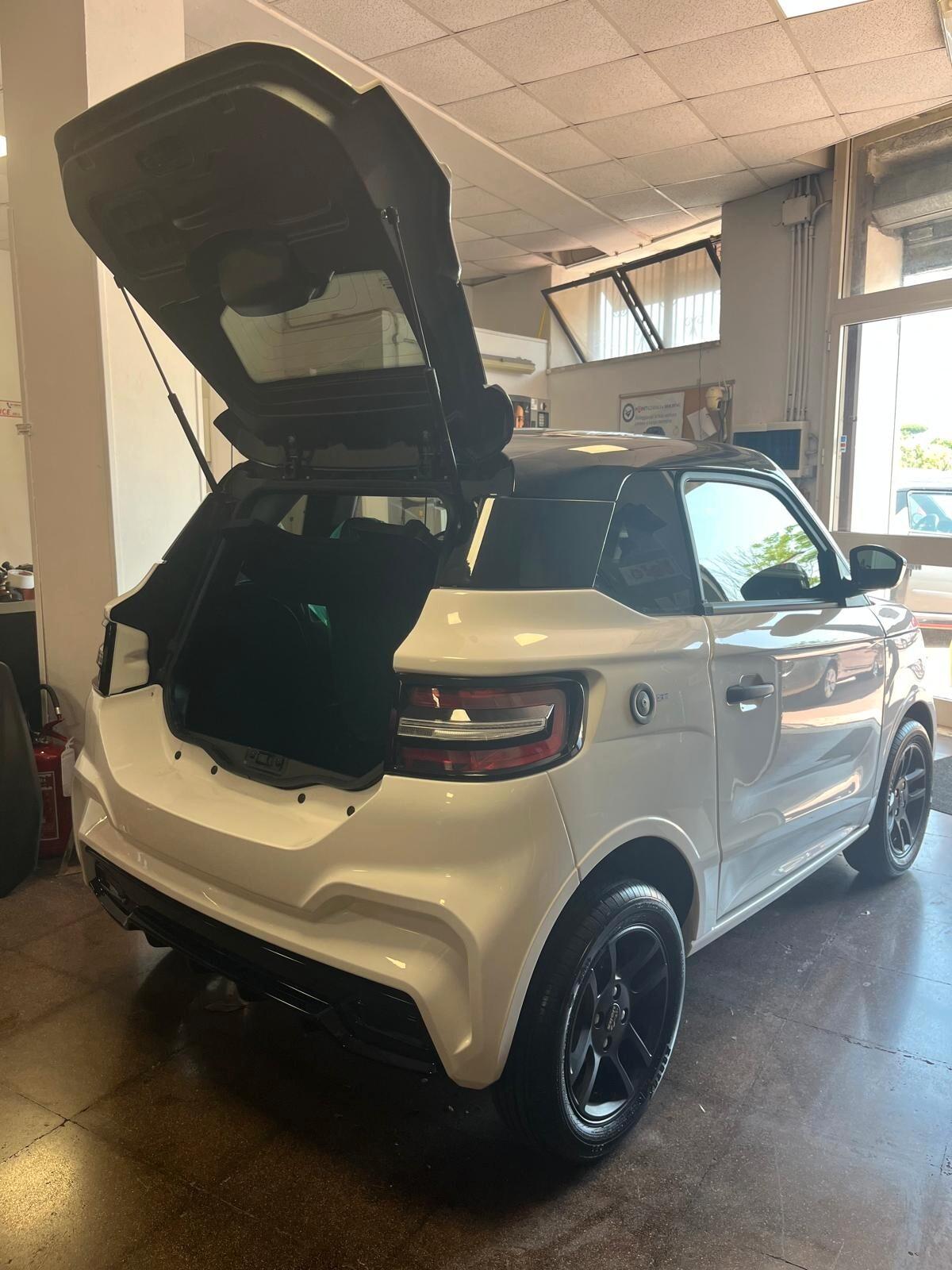Ligier JS JS50 DCI Select