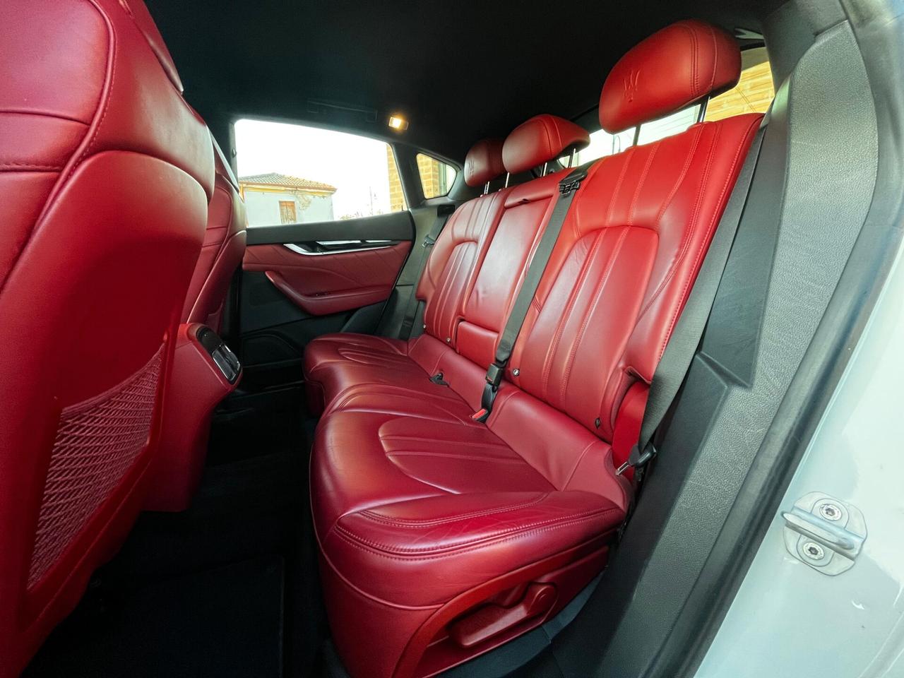 Maserati Levante Gransport my20