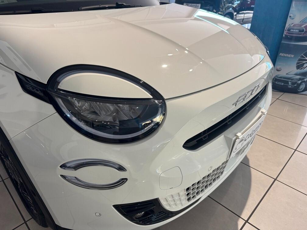 Fiat 600 1.2 hybrid La Prima 110cv auto Navi Led App conn Cam 18" Neopat