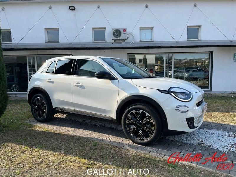 FIAT 600 1.2 Hybrid 110cv La Prima II