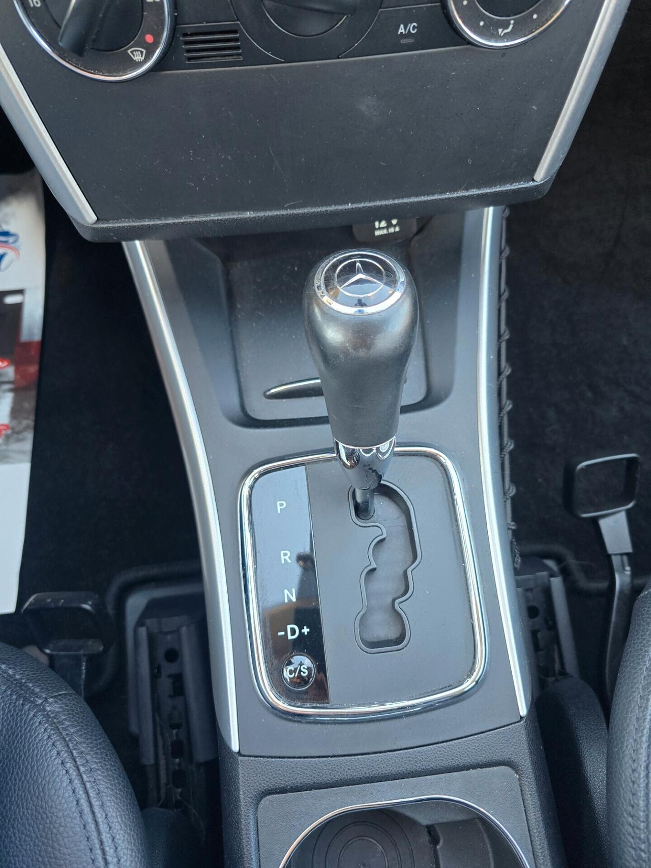 Mercedes-benz A 180 CDI BlueEFFICIENCY Automatic Premium