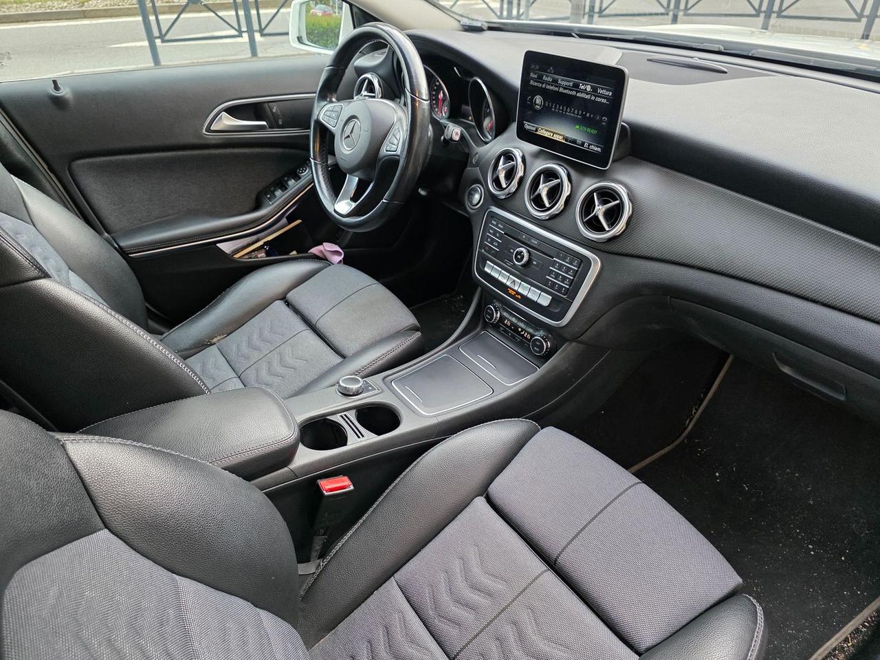 Mercedes-Benz GLA 200 GLA-Clas #7563