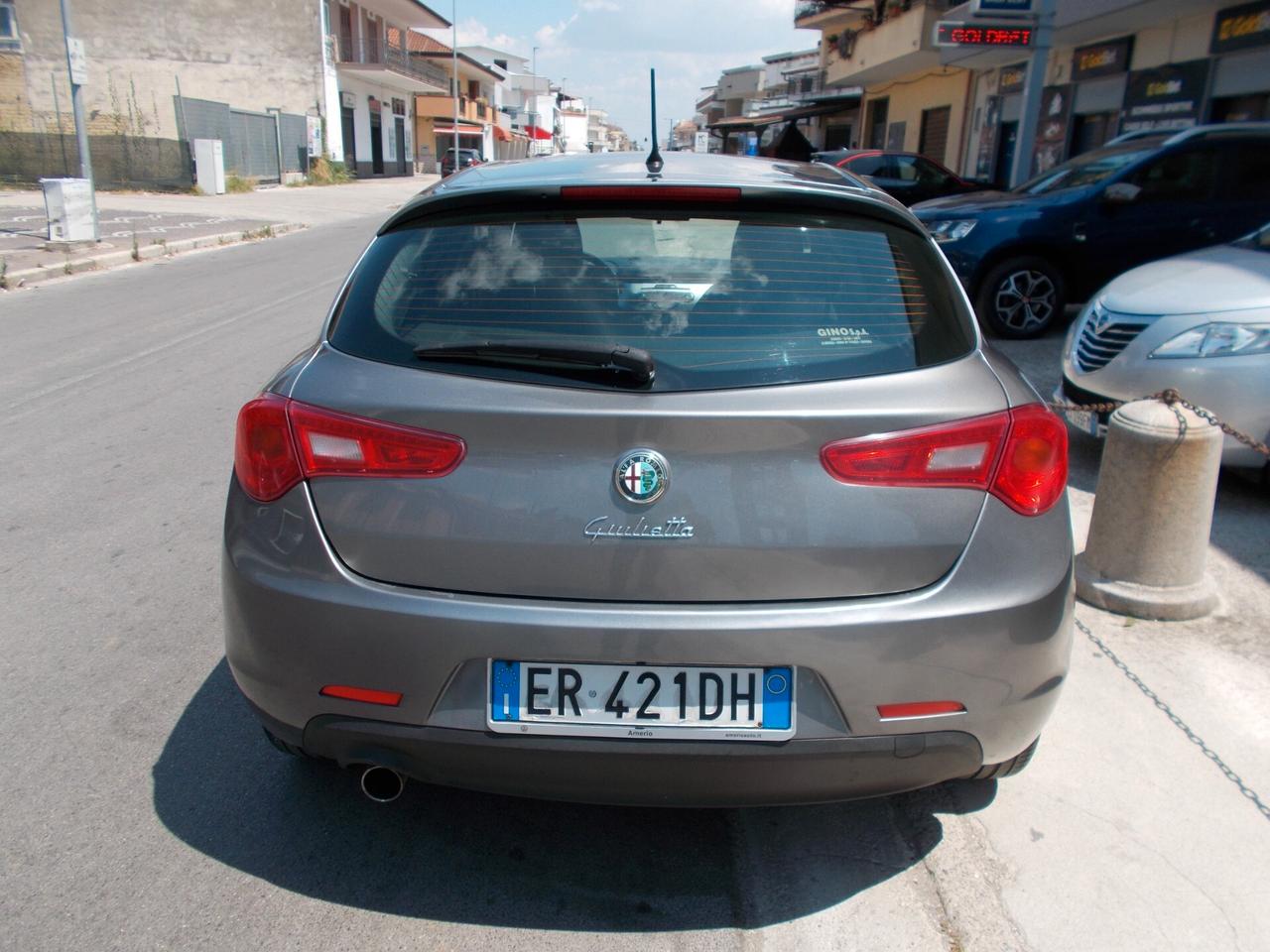 Alfa Romeo Giulietta 1.6 JTDm-2 105 CV Distinctive