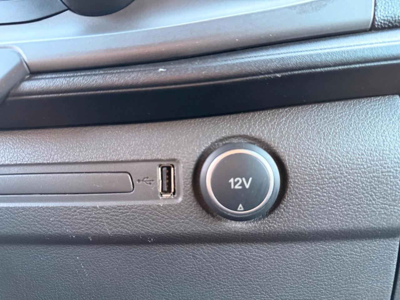 Ford Transit 330 2.0TDCi EcoBlue L2 H2 130 CV