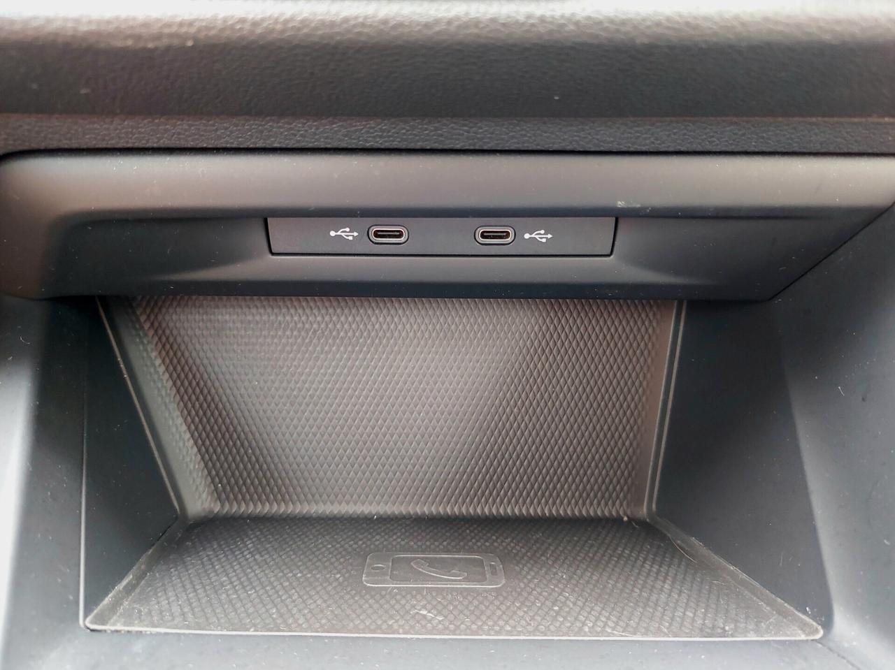 VOLKSWAGEN Golf 1.5 TGI DSG Style - 2020