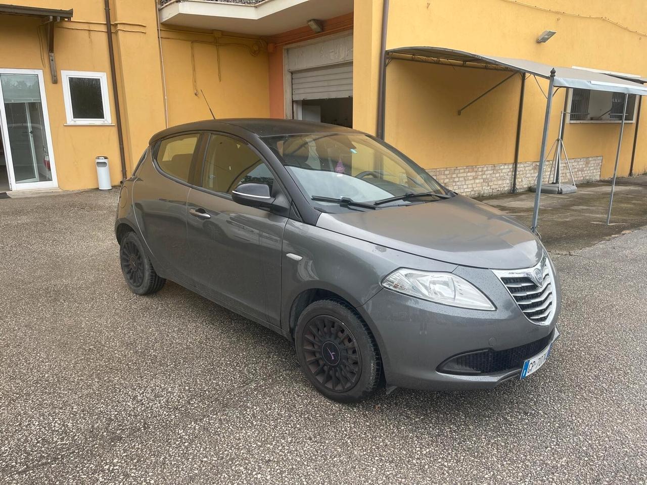 Lancia Ypsilon 1.2 69 CV 5 porte GPL Ecochic Elefantino