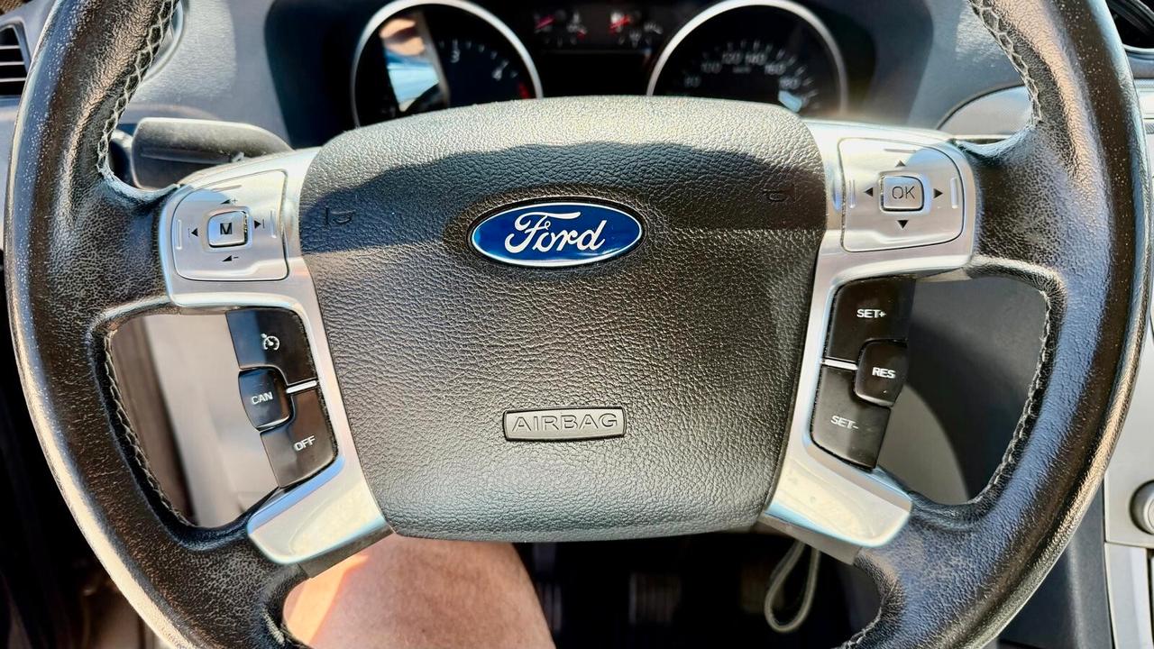 Ford S-Max 2.0 TDCi 140CV CON GANCIO TRAINO