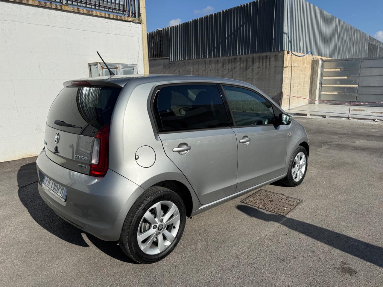 Skoda Citigo 1.0 68 CV 5 porte Active G-Tec
